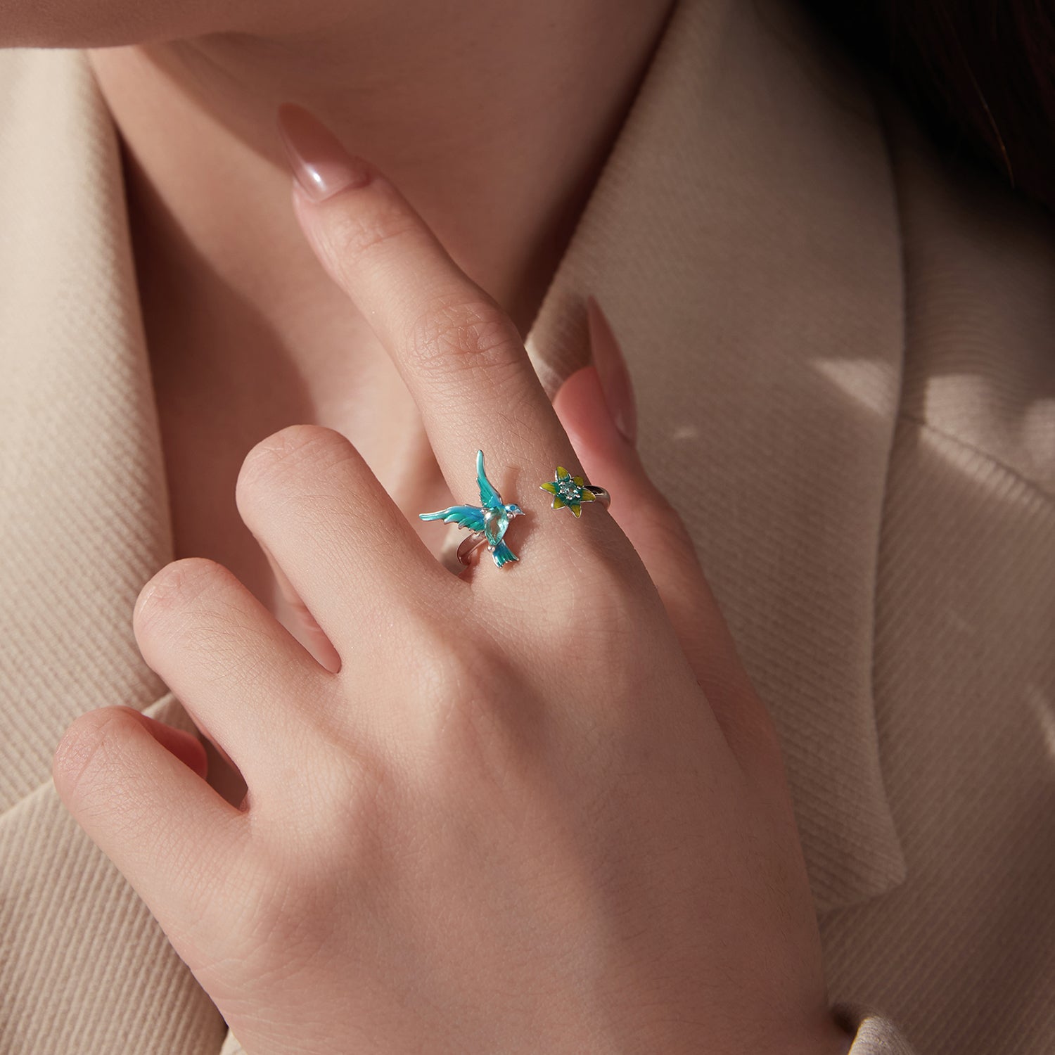 BAMOER Green Hummingbird Flower Ring
