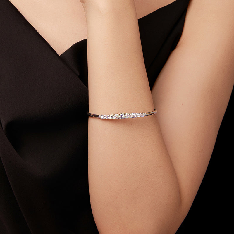 Graduated Pavé Bangle