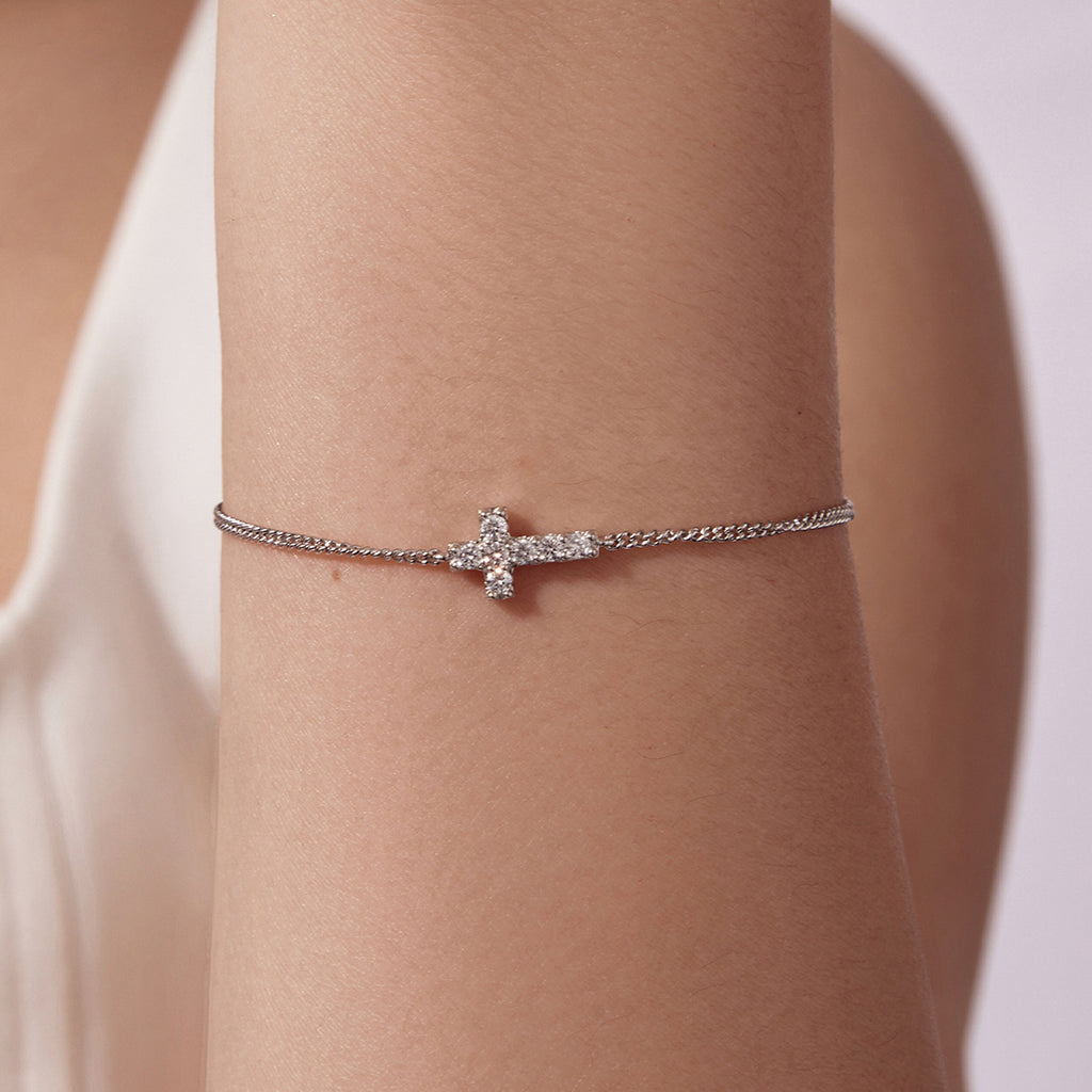 Pavé Cross Chain Bracelet