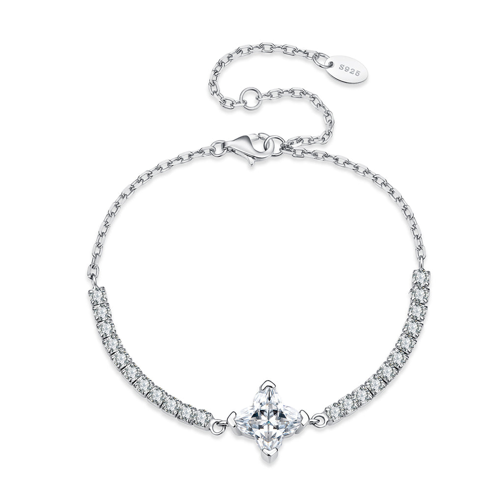 Lily Cut Center Bracelet