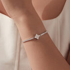 Lily Cut Center Bracelet