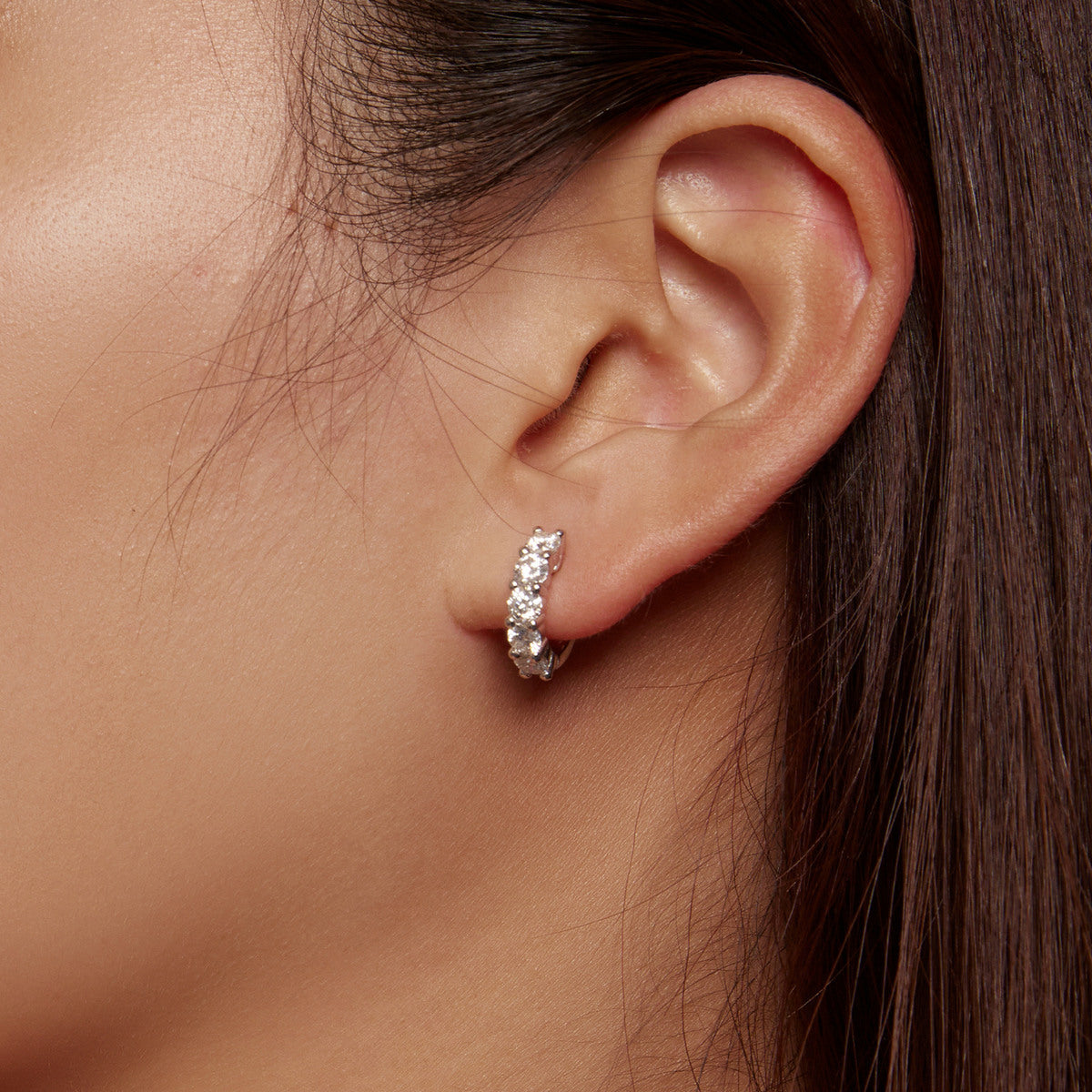 bamoer 925 Silver 4-Stone Moissanite Huggie Earrings