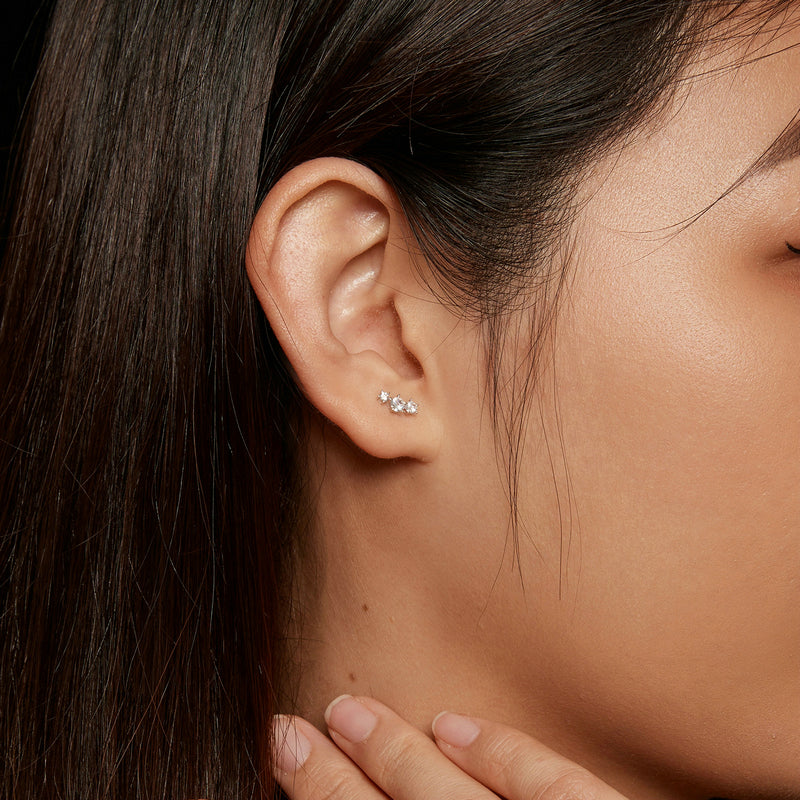 bamoer 925 Silver 3-Stone Moissanite Bar Stud Earrings