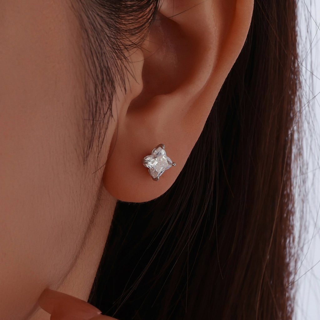 1CT Lily Cut Moissanite Studs