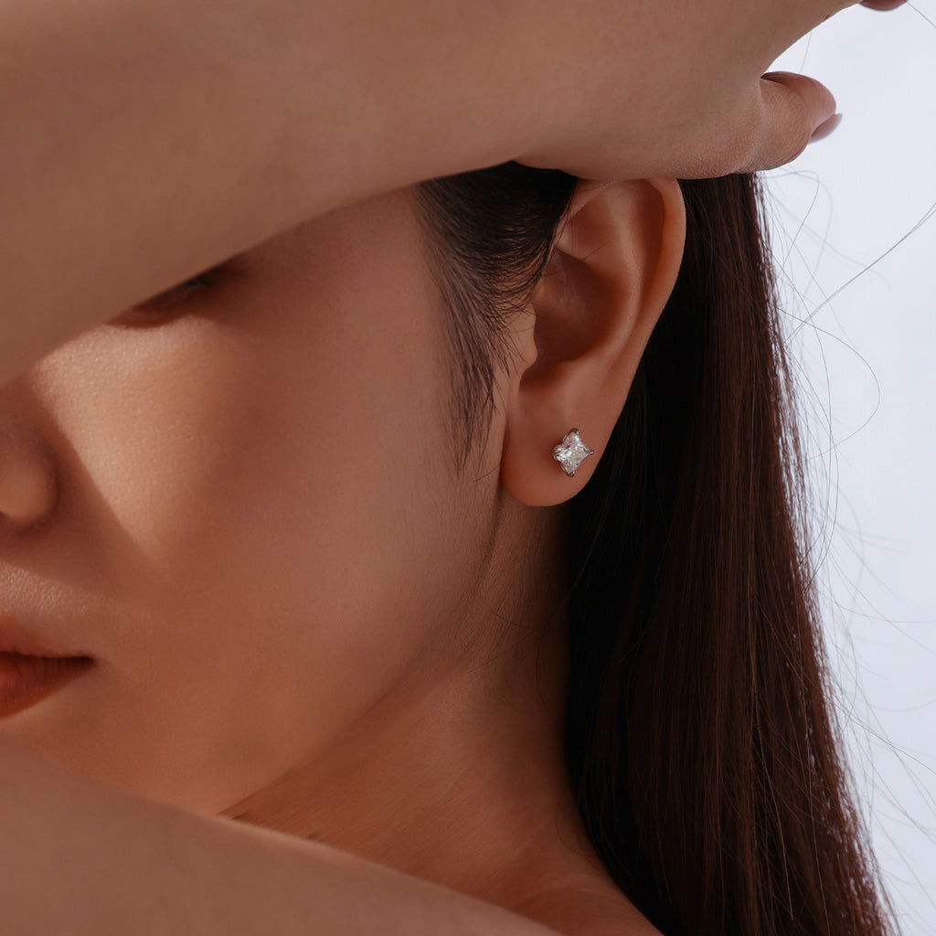 1CT Lily Cut Moissanite Studs