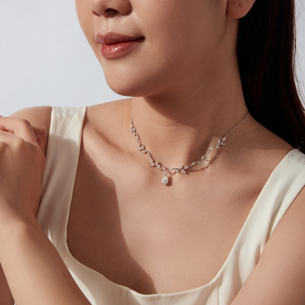 Aurora Vine Pear Necklace