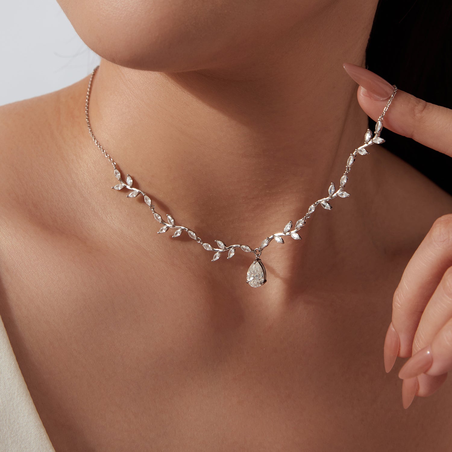 Aurora Vine Pear Necklace