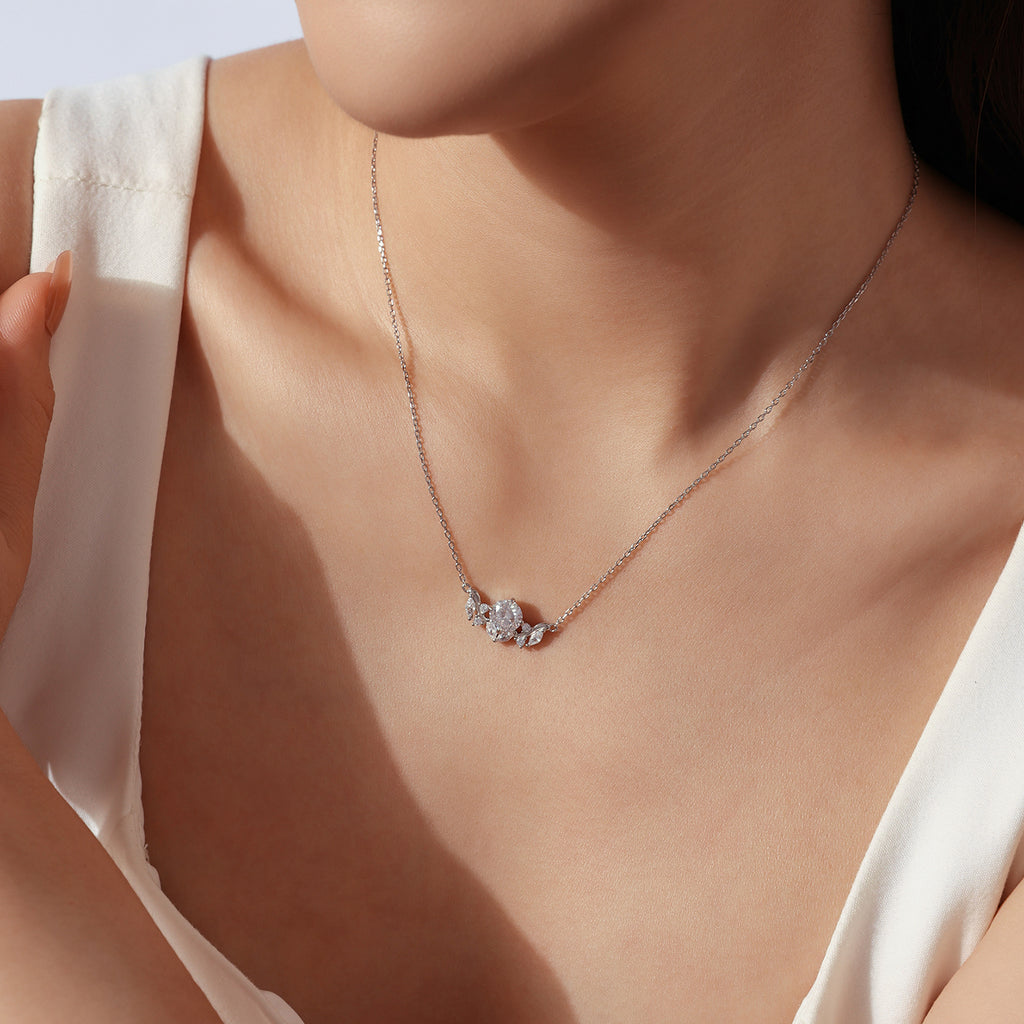 1CT Leaf Moissanite Necklace