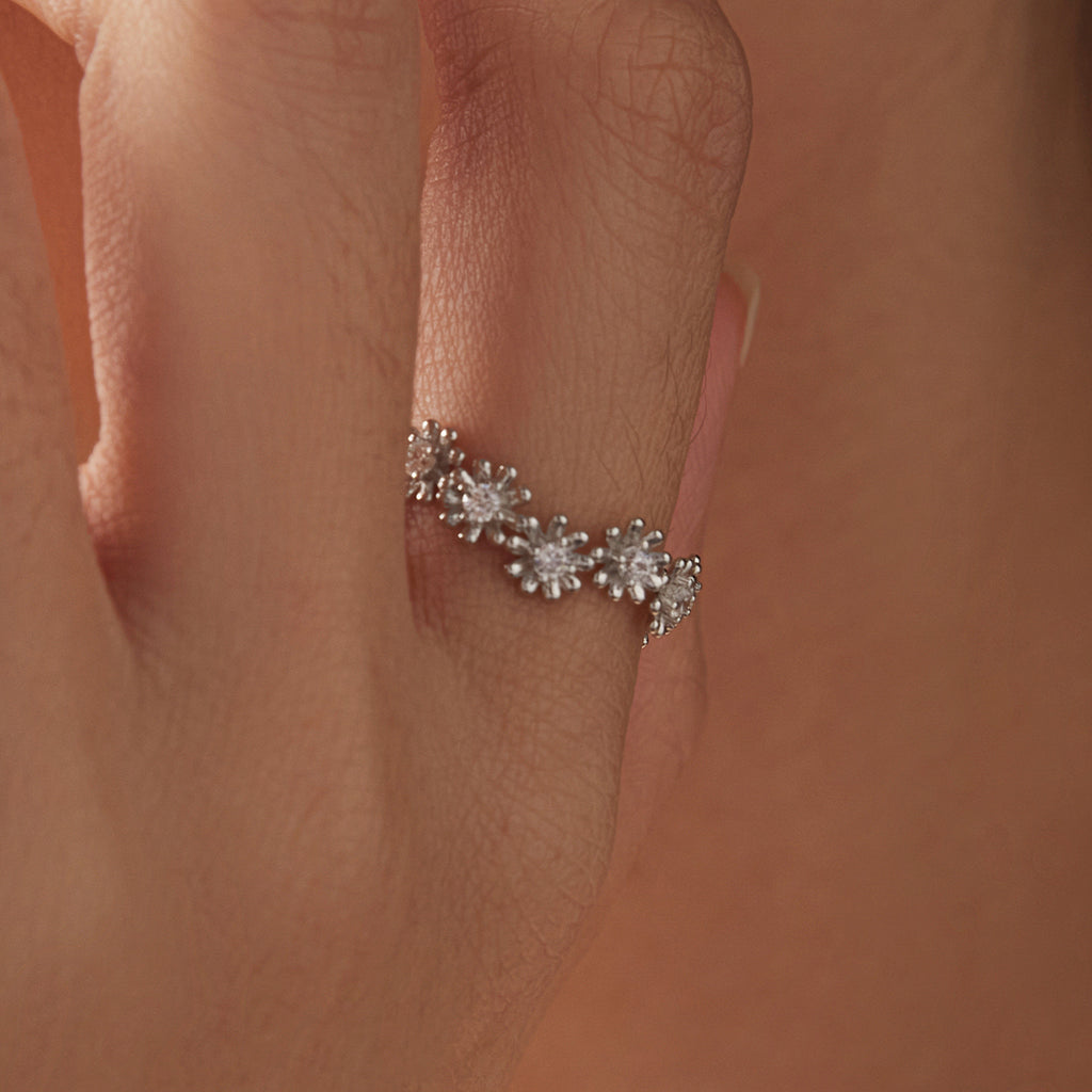 Daisy Bloom Eternity Band