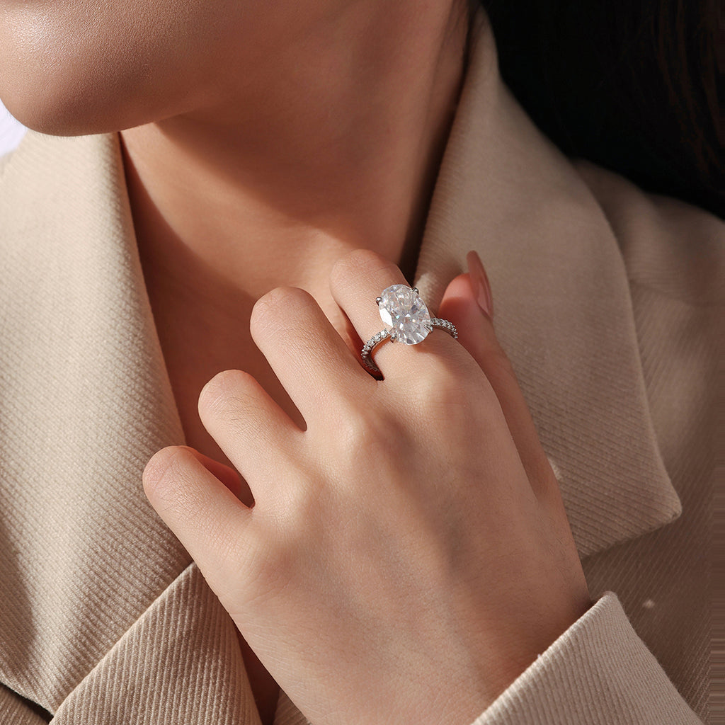 8ct Oval Moissanite Ring